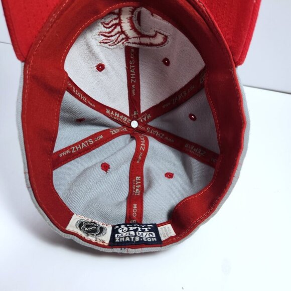 Calgary Flames Cap Hat Cap Med / Large Zephyr NHL Stretch Fit Hockey Grey & Red - Picture 9 of 11